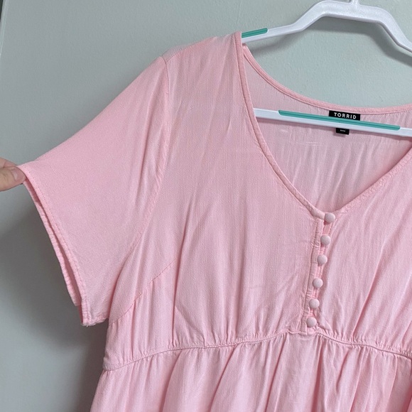 TORRID TOP - 2X (2) - Picture 2 of 8